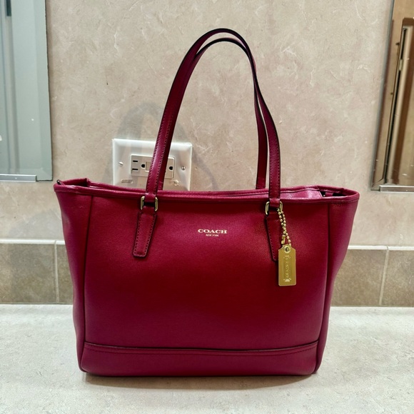 NEW Burgundy Coach Saffiano Leather City Tote Bag - Picture 9 of 16